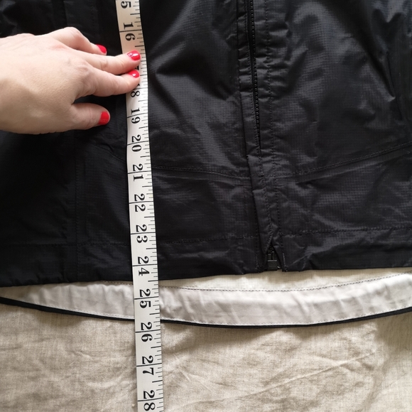 Black Patagonia Torrentshell - Picture 5 of 11